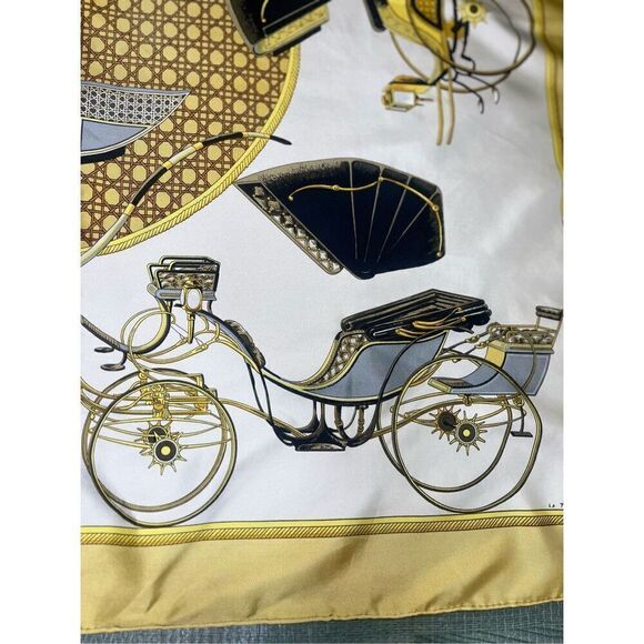 HERMES Carre 90 LES VOITURES A TRANSFORMATION Scarf Yellow Silk 100% - Picture 4 of 12